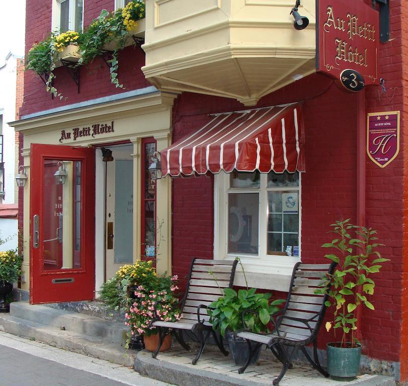Au Petit Hotel Квебек Екстериор снимка